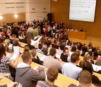 Recrutement d'étudiants pour surveiller les examens ECNi à Nantes