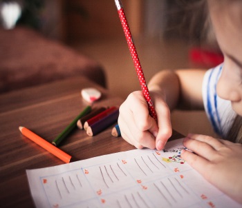 Garde d'enfants : quand Pajemploi + vous verse votre salaire !